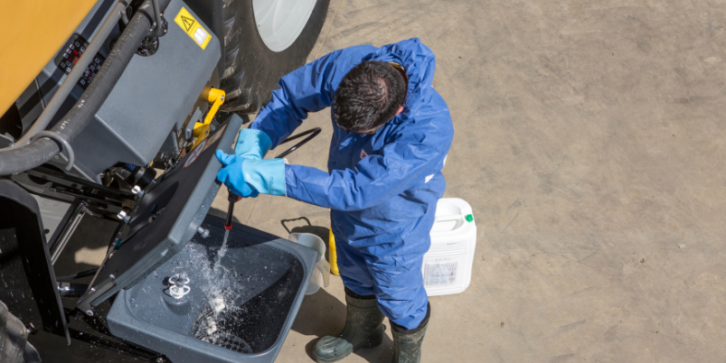 Competitive-salting agent